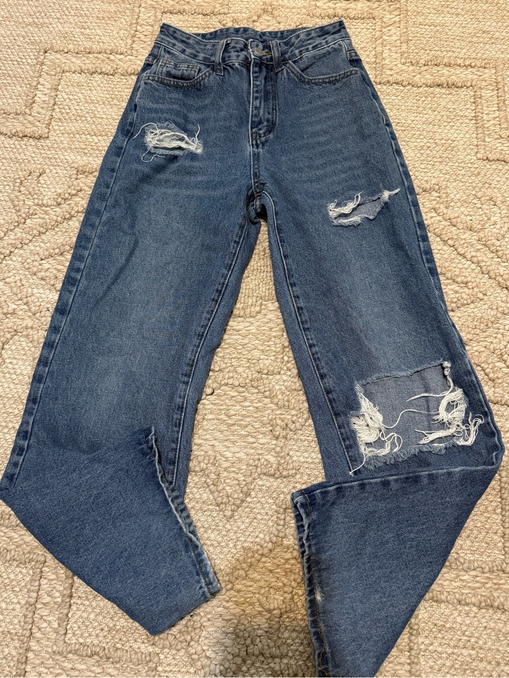 SHEIN Dark Blue Distressed Straight-Leg Jeans